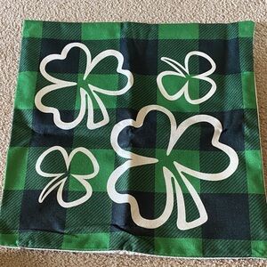 St. Patrick Day zippered Pillow Cover new